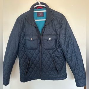 UNTUCKIT quilted jacket.